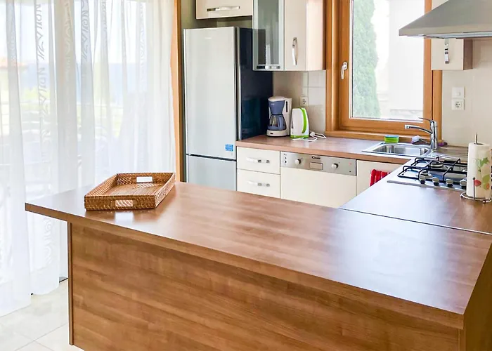 Tatil Evi 9 Bedroom Awesome In Starigrad *