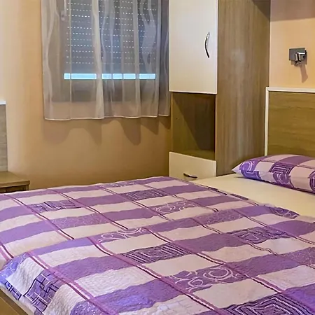 9 Bedroom Awesome In Starigrad Стари Град