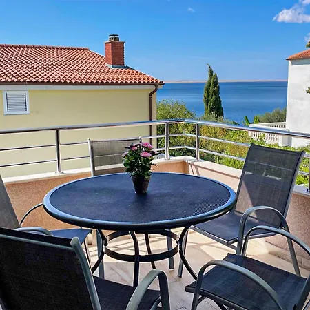 9 Bedroom Awesome In Starigrad Дом отдыха Стари Град