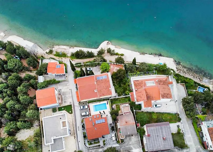 9 Bedroom Awesome In Starigrad * Стари Град